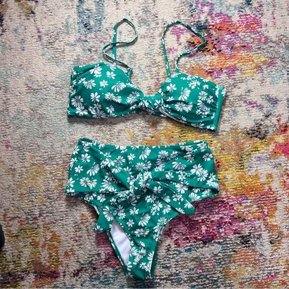 Pink Lily Green Floral Bikini Set - Picture 1 of 8